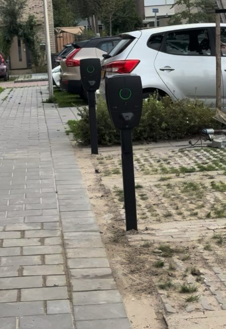 Meerdere laders op lijn geplaatst bij VvE project Puttershoek